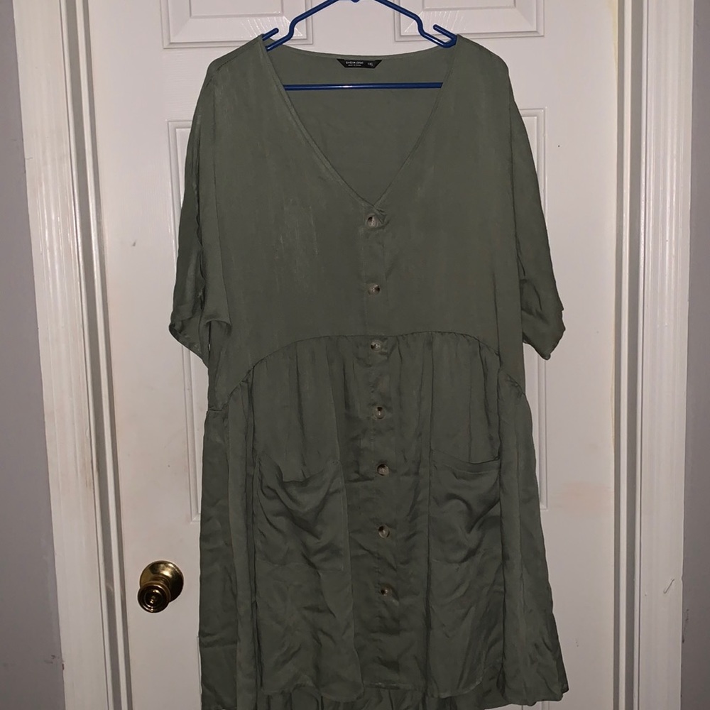 SHEIN curve 1x sage babydoll short sleeve dress front pockets 0236